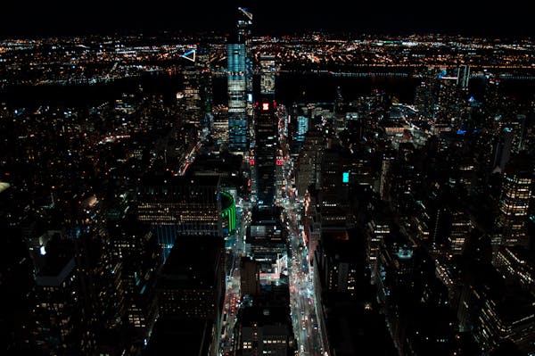 A Guide to Visiting New York Square in States