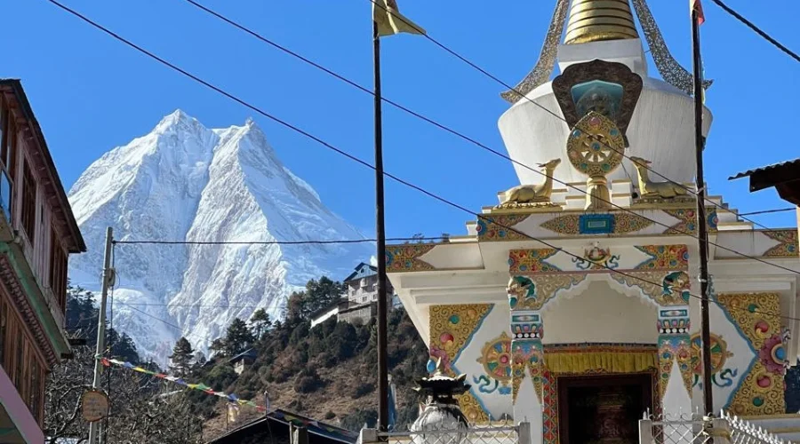 Manaslu from Lho