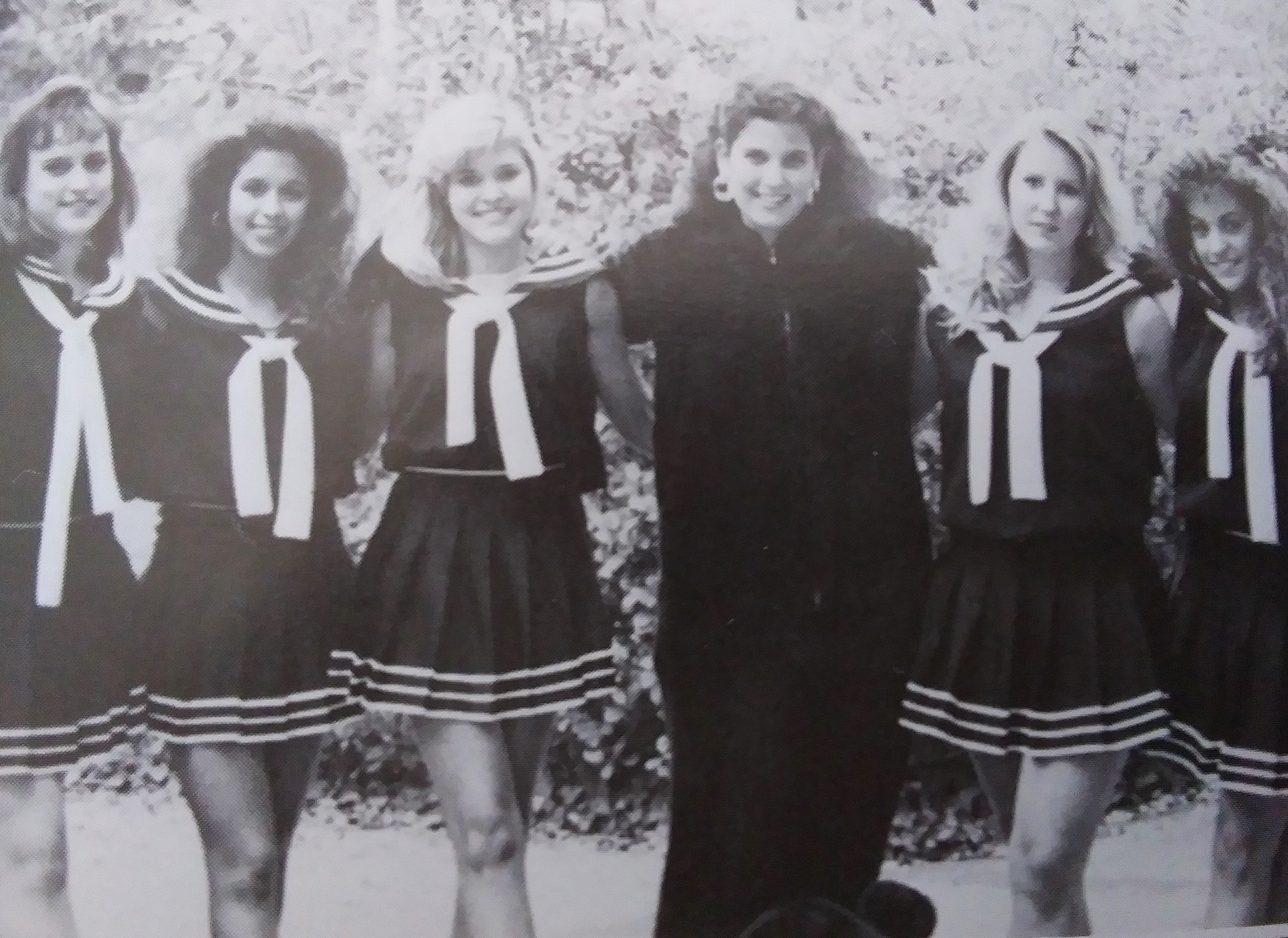 Mary Veal '89 cheer squad.jpg