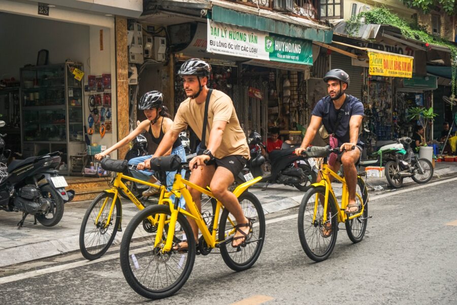 bicycle-day-event-ideas-bike-build-showdown.jpg-900x600.jpg