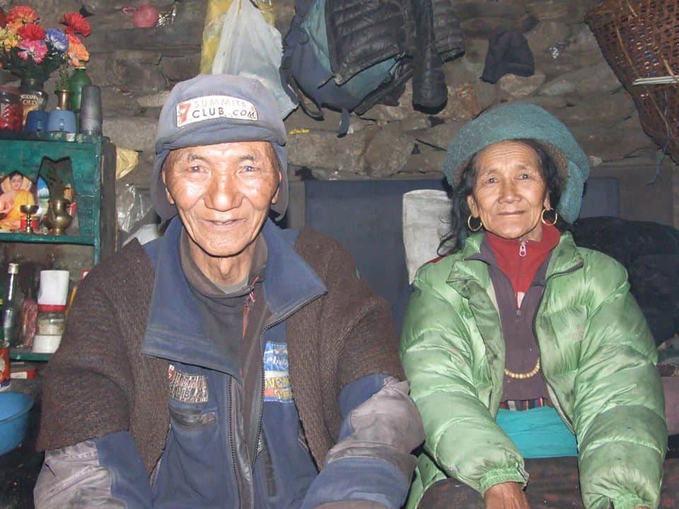 Local-people-in-Makalu-Base-Camp.jpg